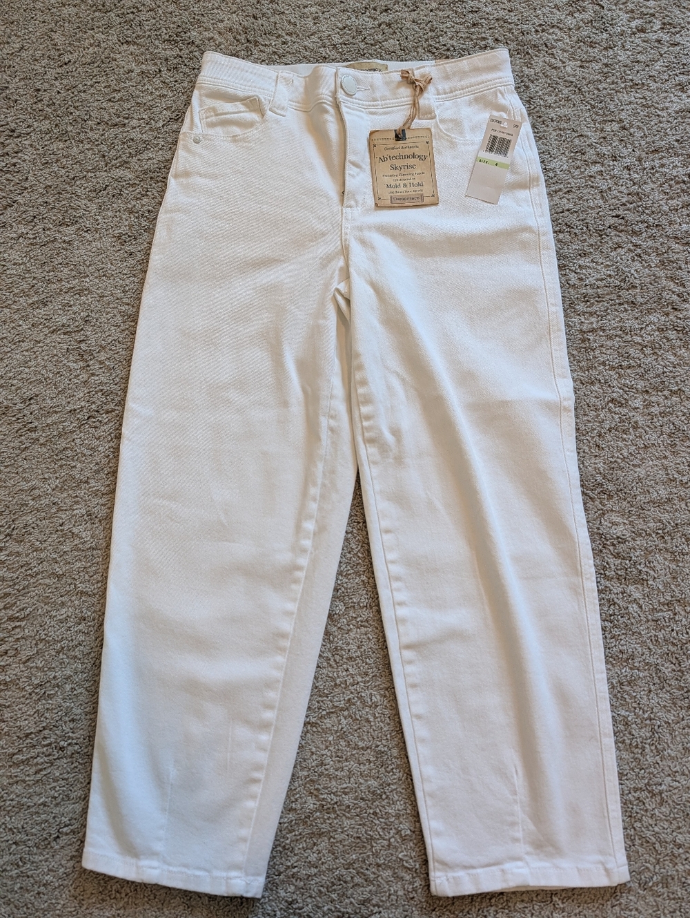 NWT Democracy Skyrise,  Mold & Hold , Booty Lift White Jeans